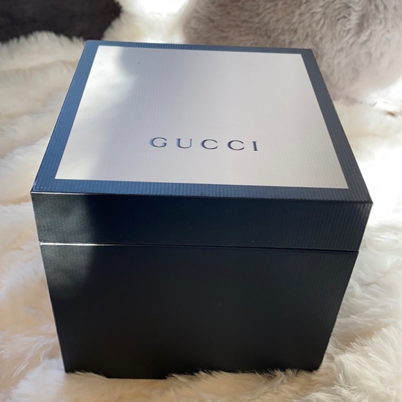 COPY - Steel Gucci digital watch w/ diamonds on the bezel 💎✨💎 - Picture 9 of 12